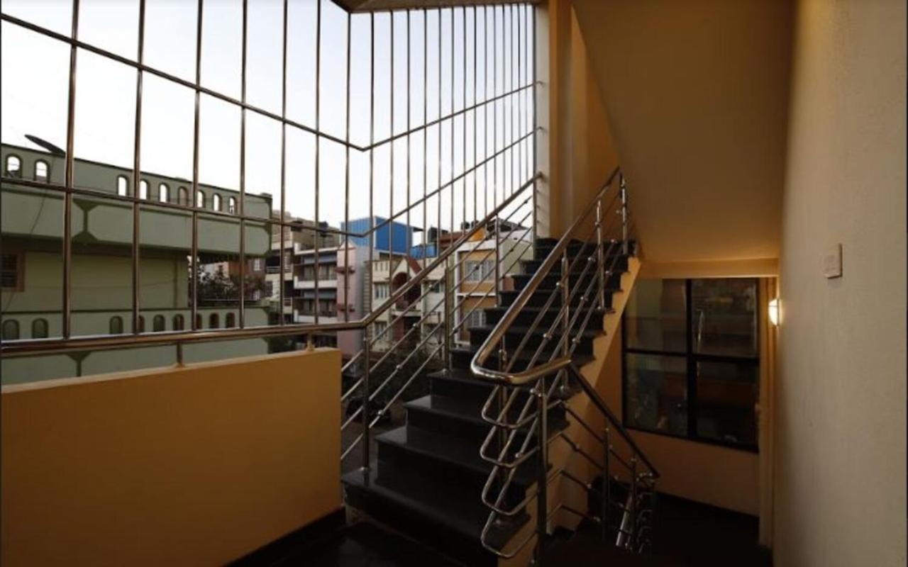 بنغالور Royal Blue Meridian Inn المظهر الخارجي الصورة