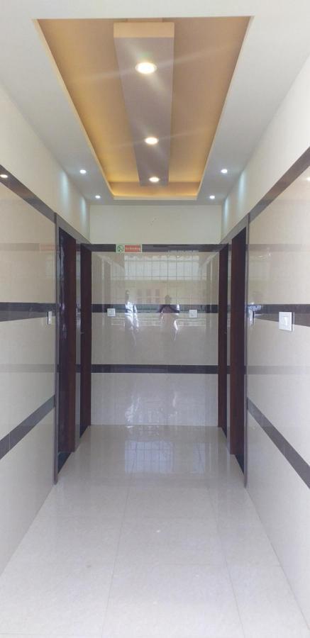 بنغالور Royal Blue Meridian Inn المظهر الخارجي الصورة