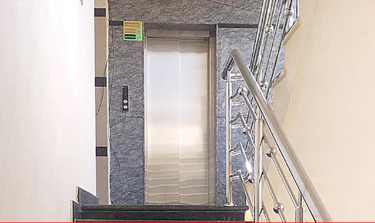 بنغالور Royal Blue Meridian Inn المظهر الخارجي الصورة